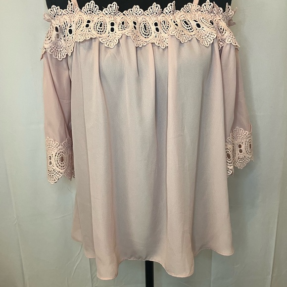 Blush Cold Shoulder Top - Picture 3 of 6